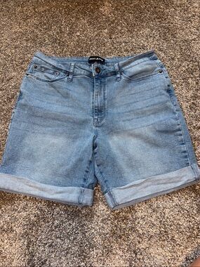 DKNY Light Blue Denim Cuffed Jean Shorts